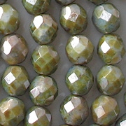 8mm Green Mottled Luster Faceted Round Beads [25]