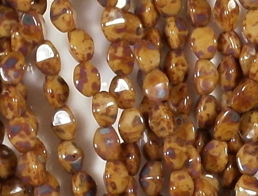 5mm Mottled Brown Pinched Oval Beads [100]