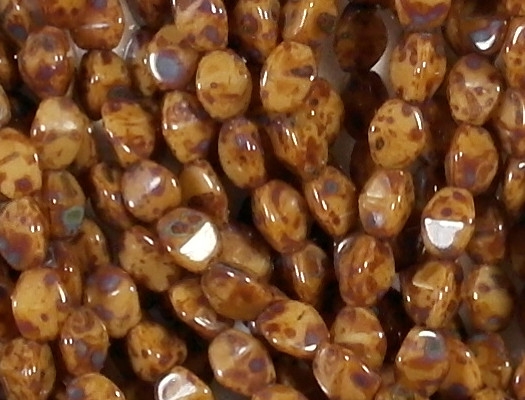 5mm Mottled Brown Pinched Oval Beads [100]