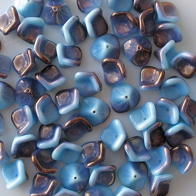 8x12mm Blue/Purple 3-Petal Flower Beads [10]