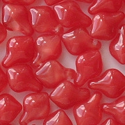 11mm Milky Red Spade Beads [15]