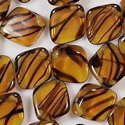 13mm Topaz Tortoise Diamond-Shaped Drop Beads [40]