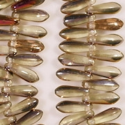 11mm Light Yellow Iris Dagger Beads [85]